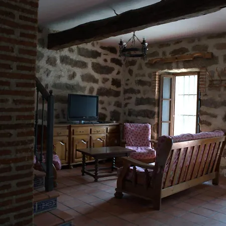 La Bodega De Gredos Country house