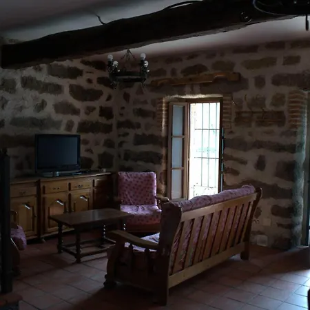La Bodega De Gredos Country house Navaluenga
