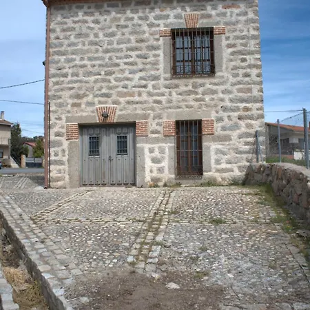 La Bodega De Gredos Navaluenga