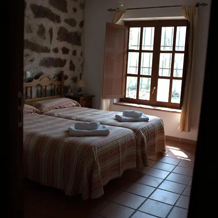 Country house La Bodega De Gredos Navaluenga