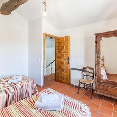 La Bodega De Gredos Сasa de vacaciones Navaluenga